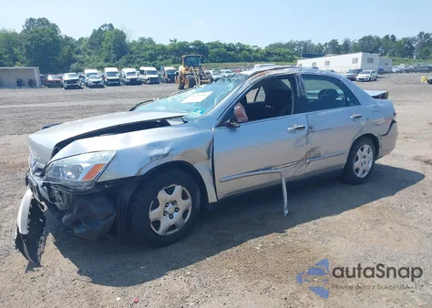 2007 Honda Accord 2.4 Lx z USA, uszkodzony, nr VIN 1HGCM56497A209803